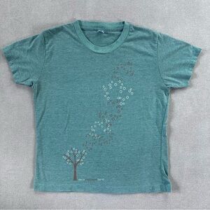 Vintage Dave Matthew’s Band Concert Tee. Women’s Baby Tee. Large.